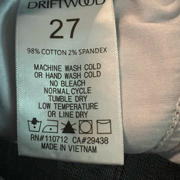 DRIFTWOOD WOMEN’S DENIM CUTOFF EMBROIDERED SHORTS SIZE 27 - Picture 5 of 12